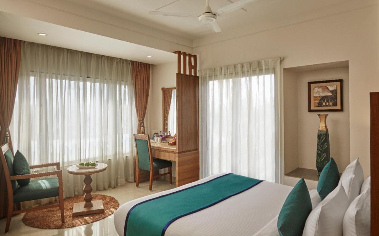 Click Hotel 나식 외부 사진